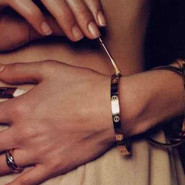 Kärlek armband - Skruv design guld